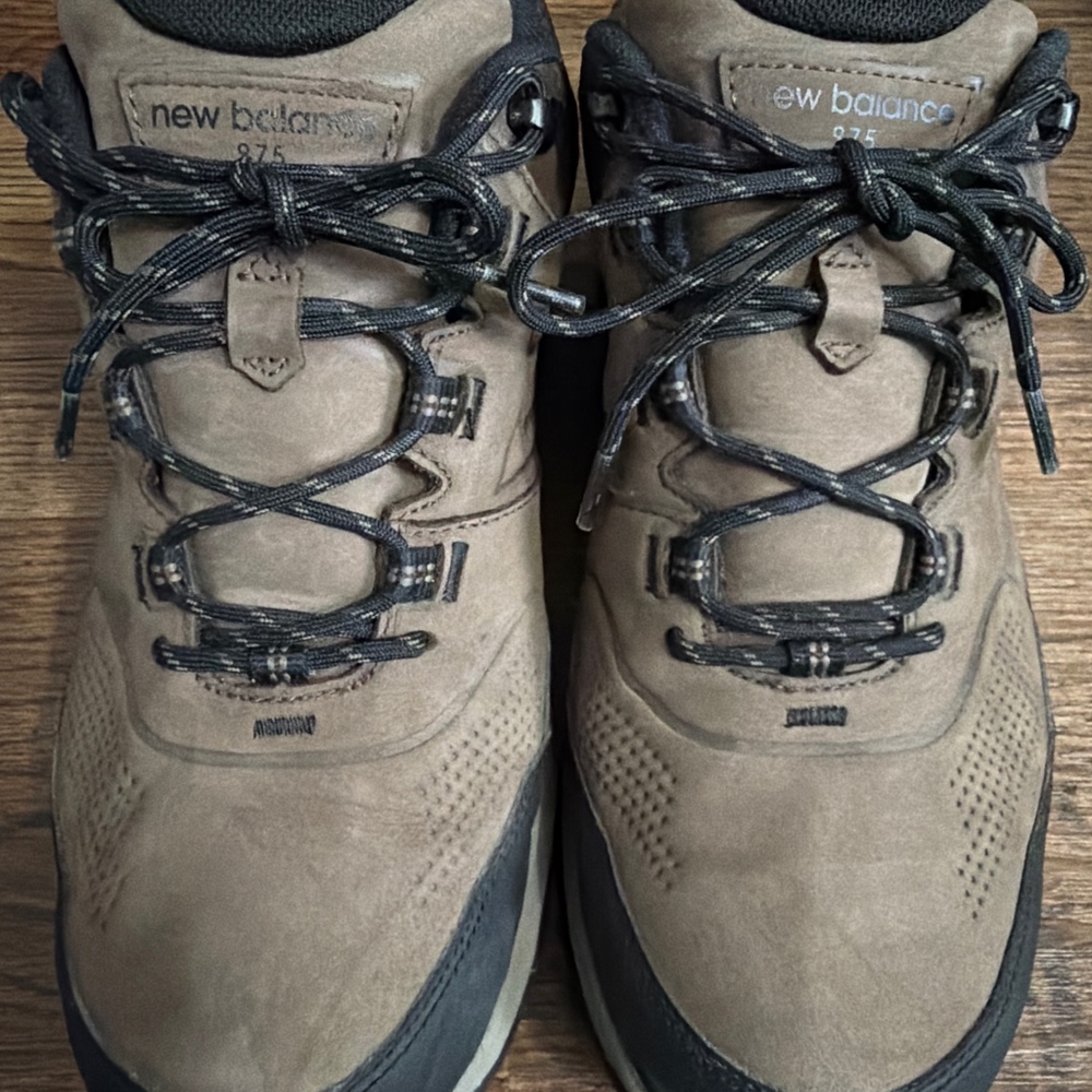 New Balance 975 Waterproof Hiking Shoes Brown Mens 10 4E Wide MW975BR1